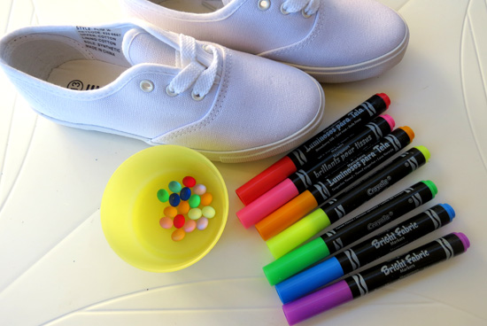 Childhood 101_Decorate tennis shoes