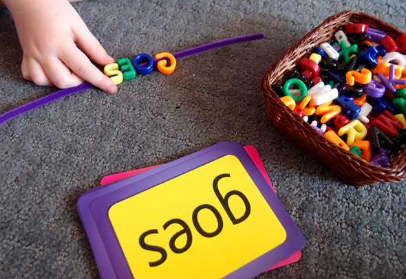 Sight word and high frequency word activitiy ideas via Childhood 101