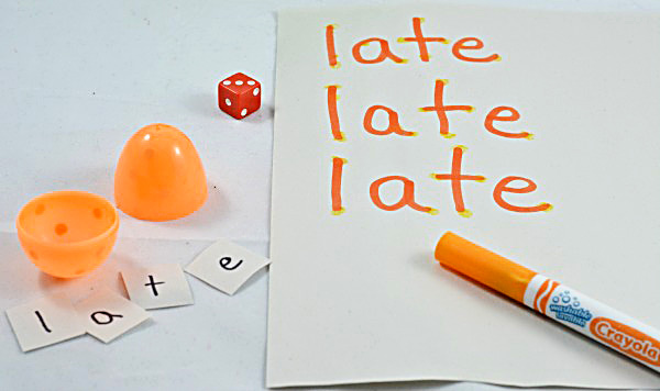 Spelling games: Crack and Write Easter Spelling Eggs