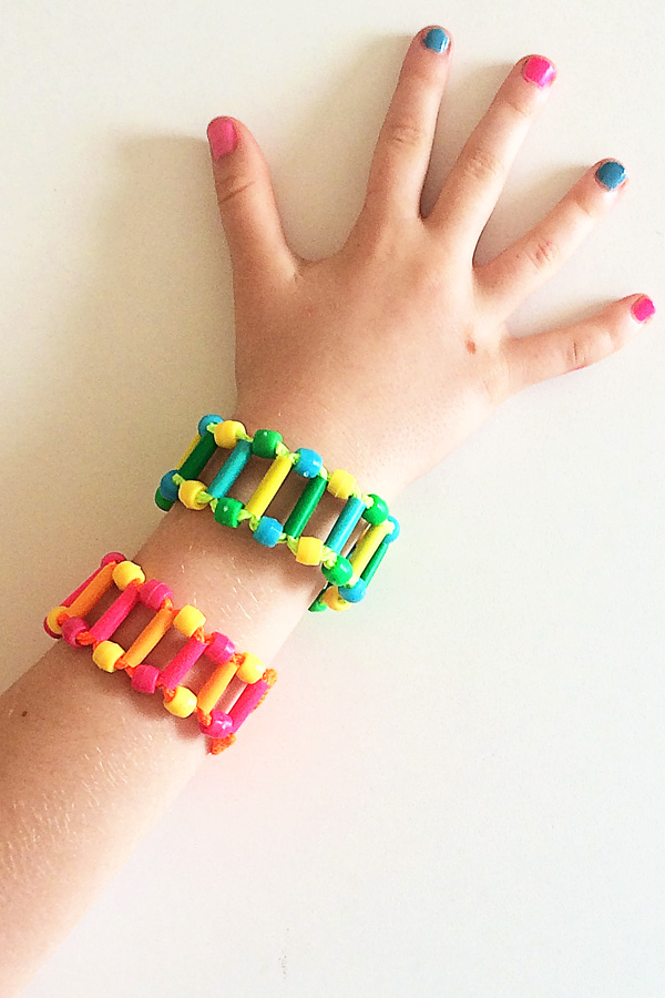 Fun Ladder Bracelets from Shoelaces to make with tweens and teens