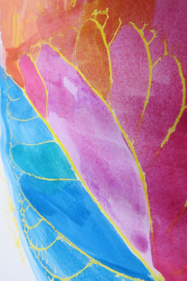 Kids art ideas: Crayon resist watercolour leaf rubbings
