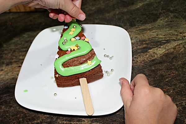 Christmas tree cakes and one bowl cake recipe: Cooking with kids