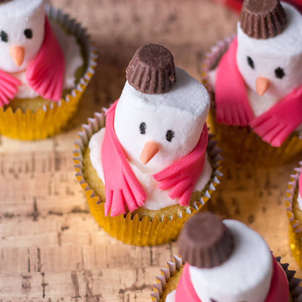 Christmas cupcakes snowman tutorial