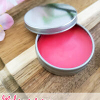 Make Your Own Peppermint Lip Balm