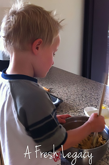 Cooking with kids: Making homemade muesli bars